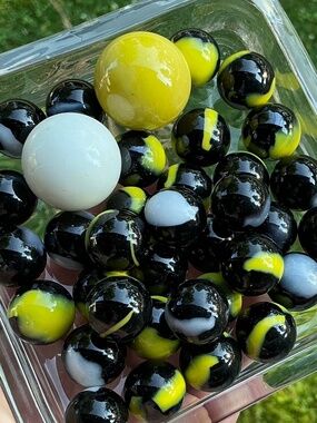 38 Vintage Vacor Marbles Black Panther Bumblebee Swirl Mega Marble Styles